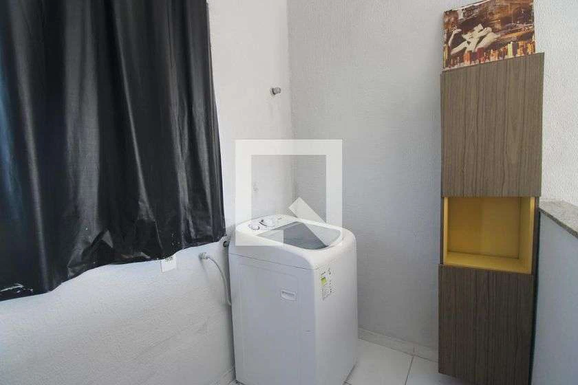 Furnished 40 m² studio with 1 bedroom and 1 bathroom — photo 6