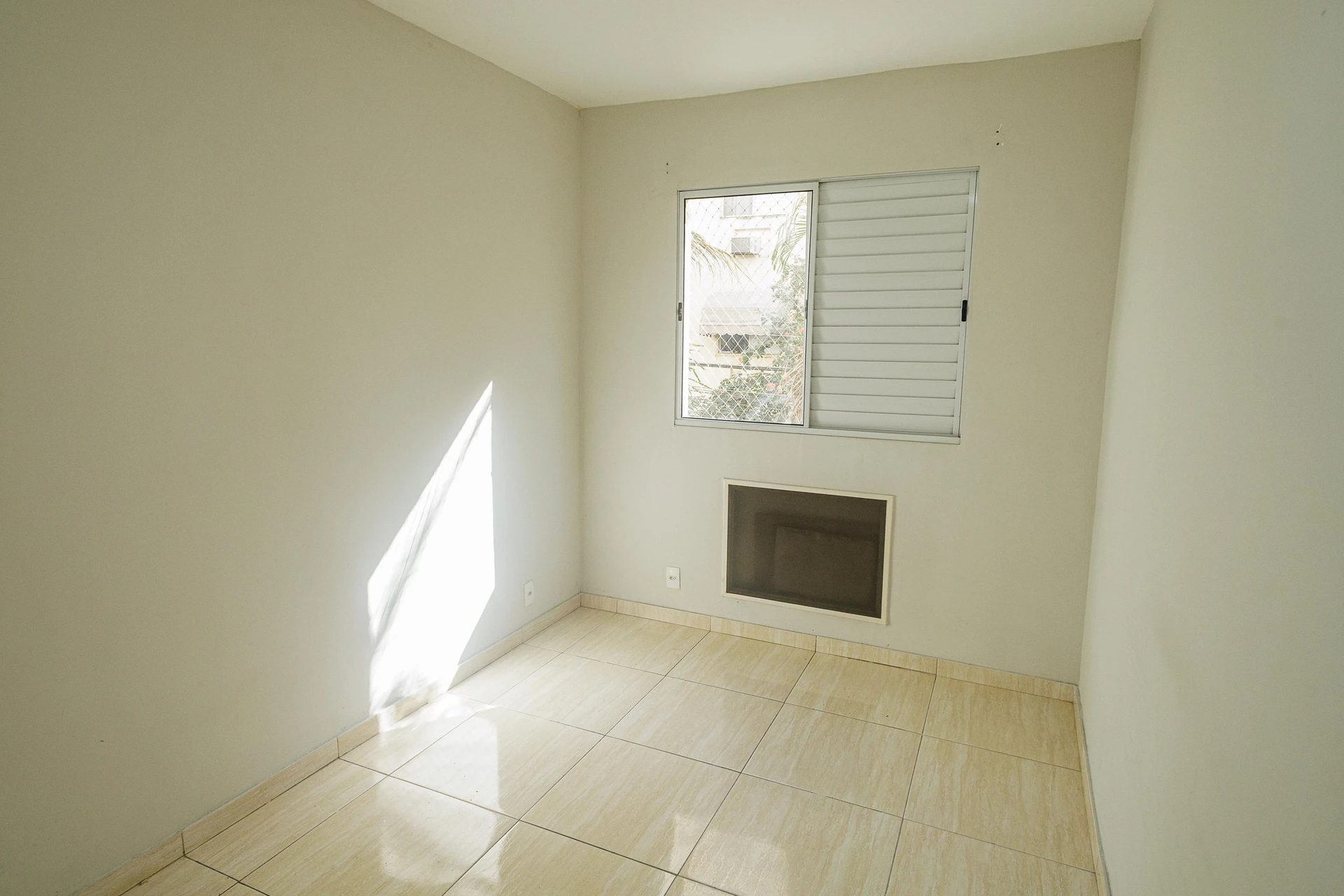 Apartamento en alquiler con 2 dormitorios y 1 plaza — photo 2