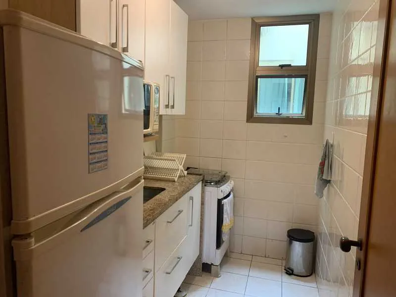 Furnished 1-bedroom apartment with 2 bathrooms — photo 8