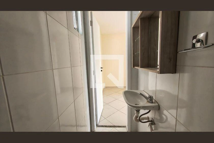 3-bedroom apartment in a building with a gym — photo 28
