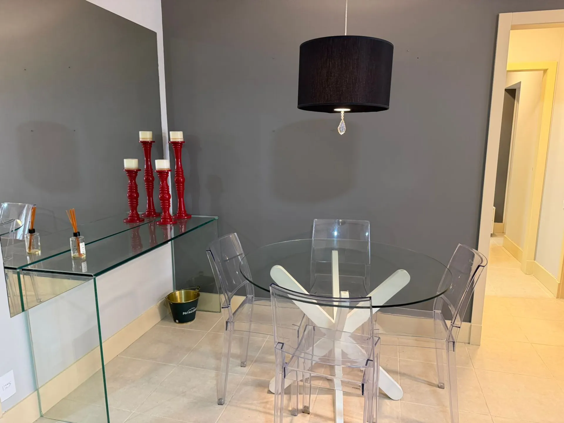 Furnished 2-bedroom apartment with suite and 114 m² — photo 12