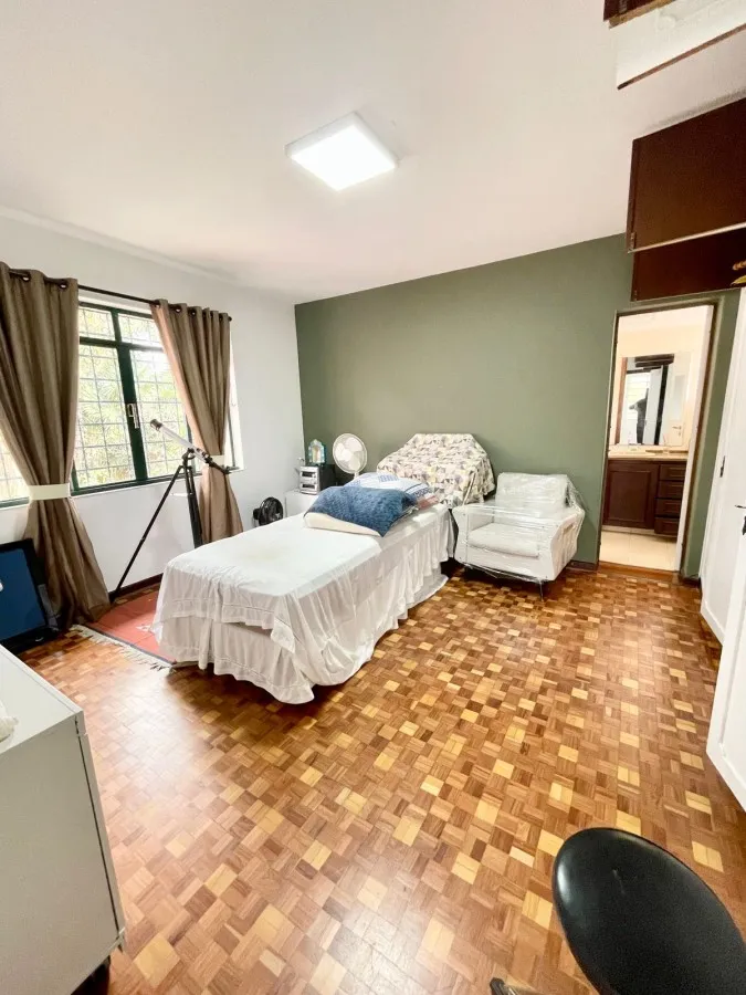 450 m² house with 4 bedrooms and 4 bathrooms — photo 23