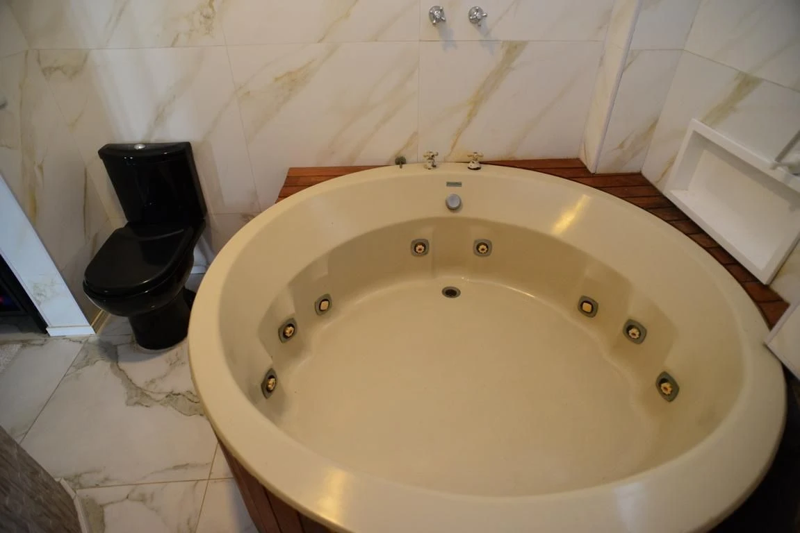 Furnished house, 700 m², with a jacuzzi — photo 34