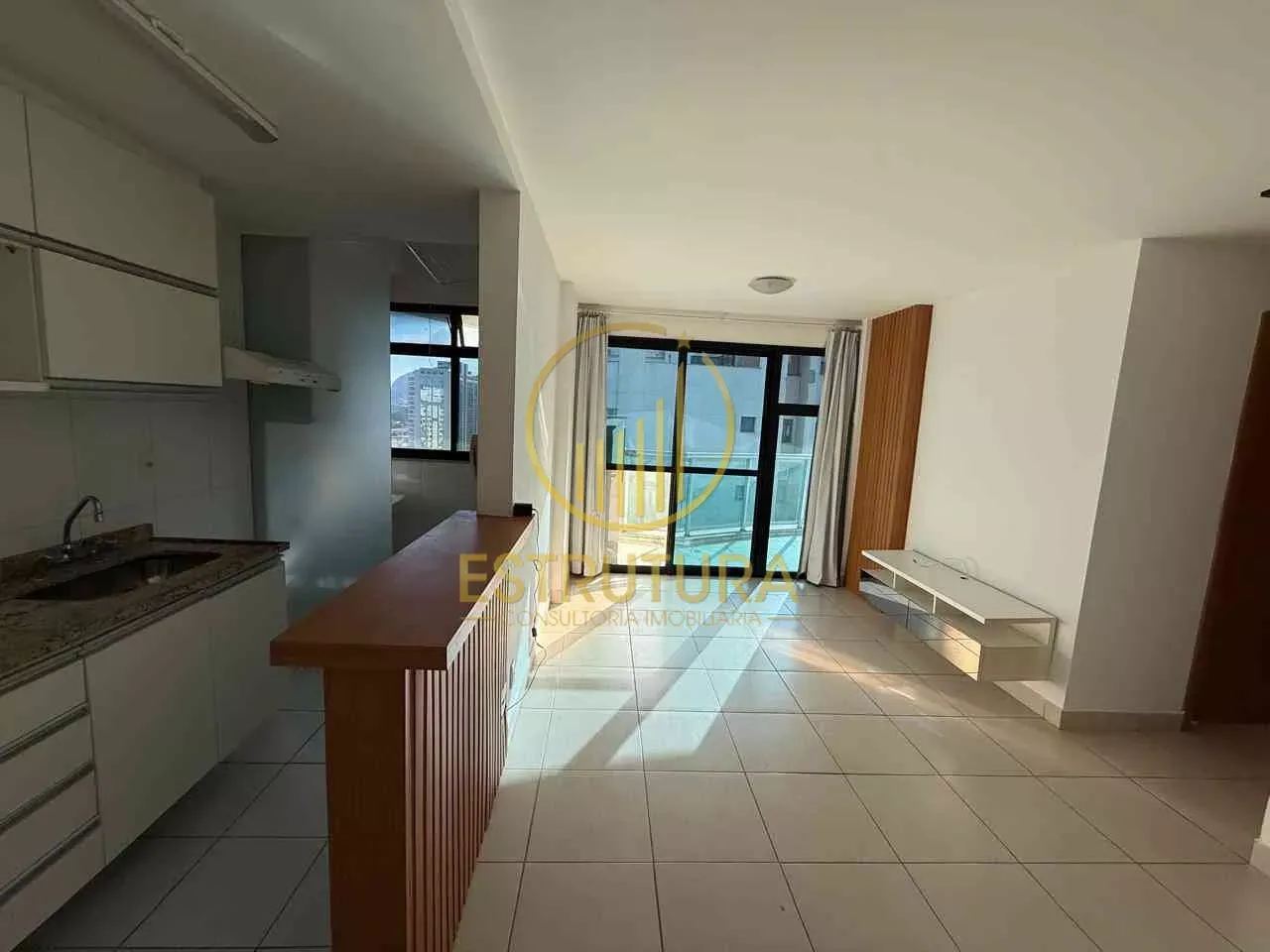 Rental apartment with 2 bedrooms and a balcony — photo 3