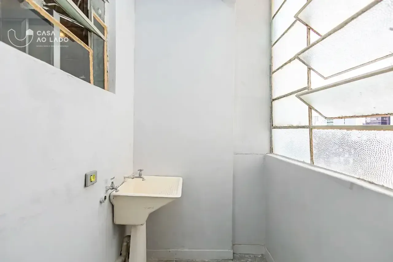 42 m² 1-bedroom apartment with a closed kitchen — photo 9