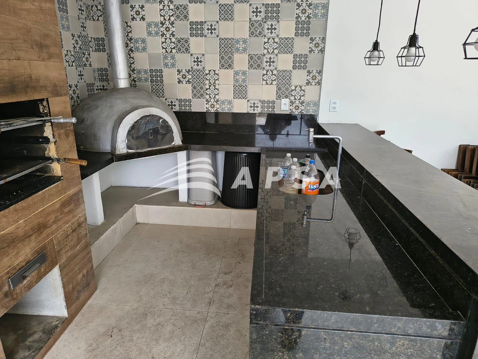 141 m² apartment with 4 bedrooms and enclosed balcony — photo 19