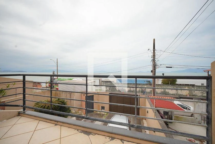 3 quartos e vista para a água: casa de 407 m² — photo 39