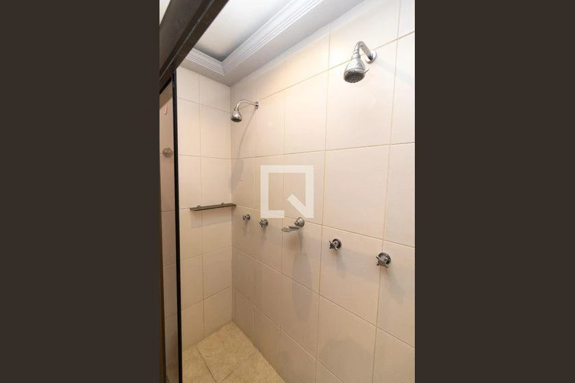 Квартира 244 м² с 4 спальнями и отдельной кухней — photo 50