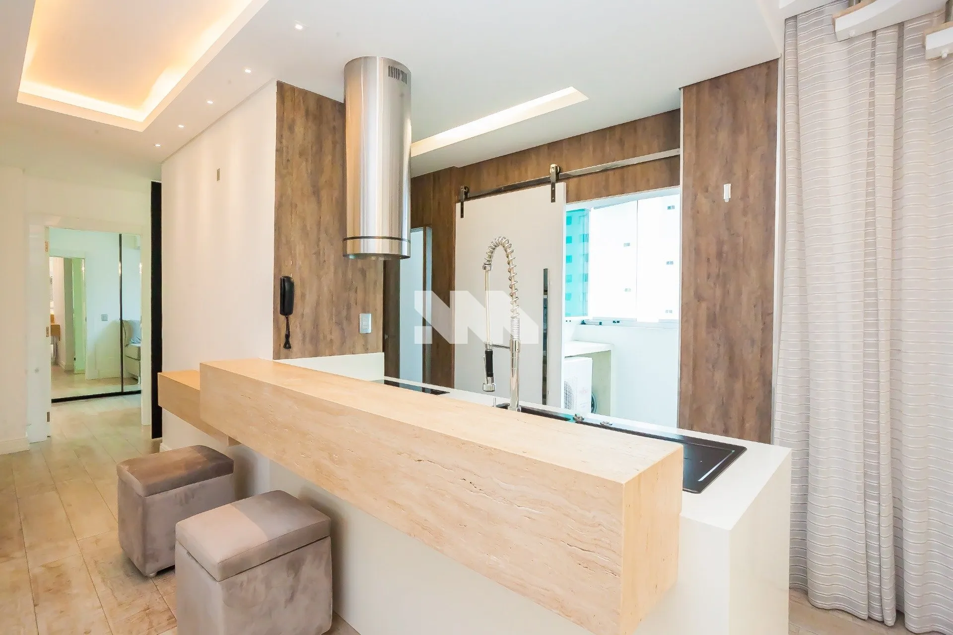 Furnished 154 m² apartment on the 9th floor — photo 37