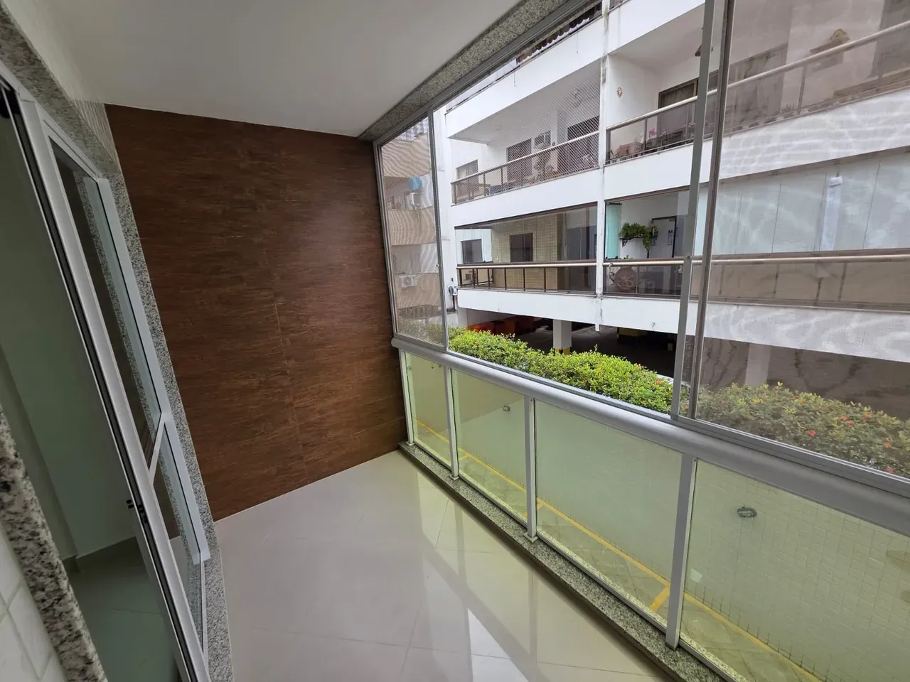 3-bedroom apartment, 1 with its own bathroom, 85 m² — photo 14