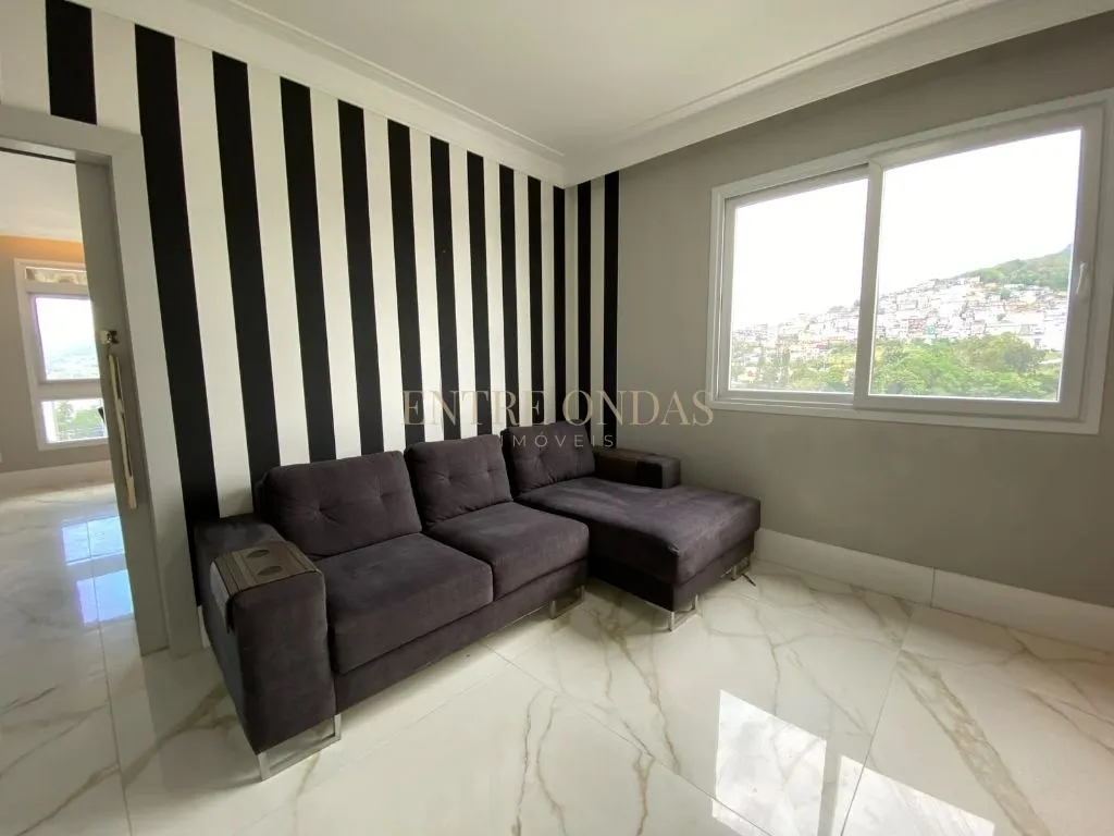 Вид на воду та 4 спальні: квартира 304 м² — photo 26