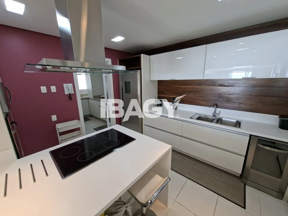 Apartamento amueblado de 4 dormitorios con 2 plazas — photo 2