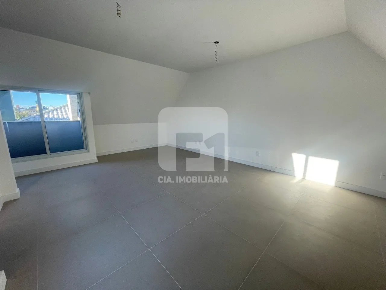 Дом 184 м² с 4 спальнями-сьютами и террасой — photo 26