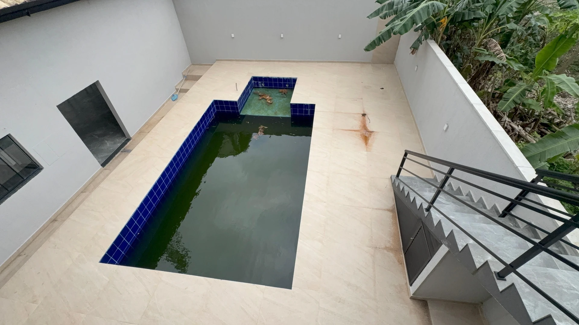House, 350 m², with a garden — photo 23