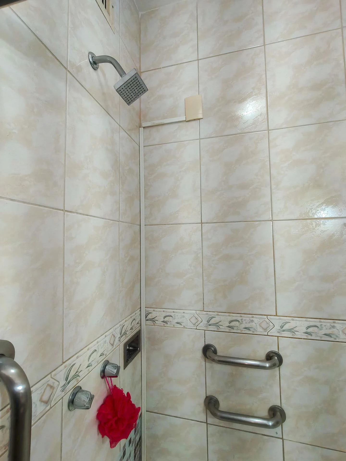 Apartamento mobiliado de 3 quartos com banheira — photo 50