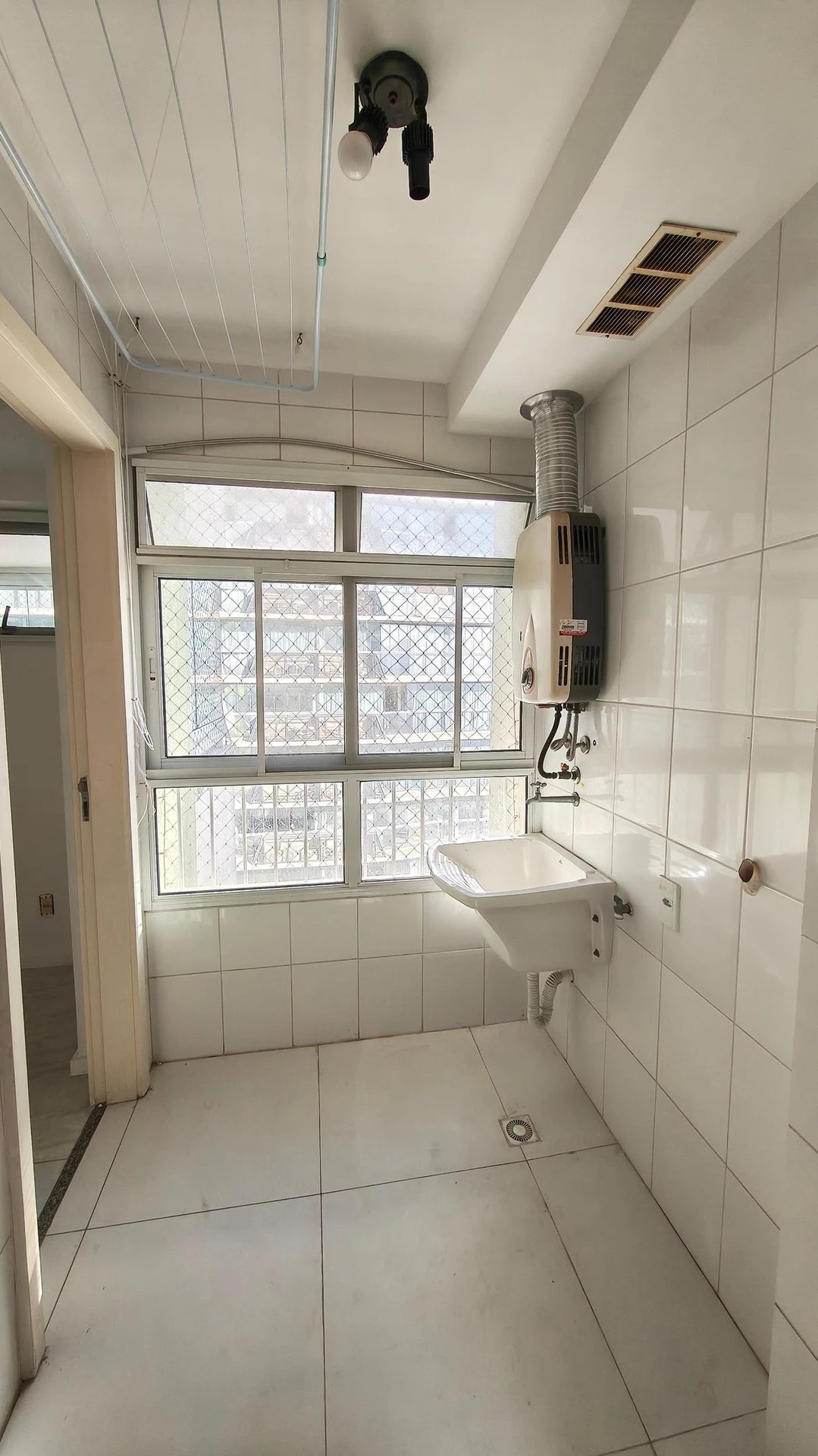 Apartamento para alugar com 2 quartos e 2 banheiros — photo 18