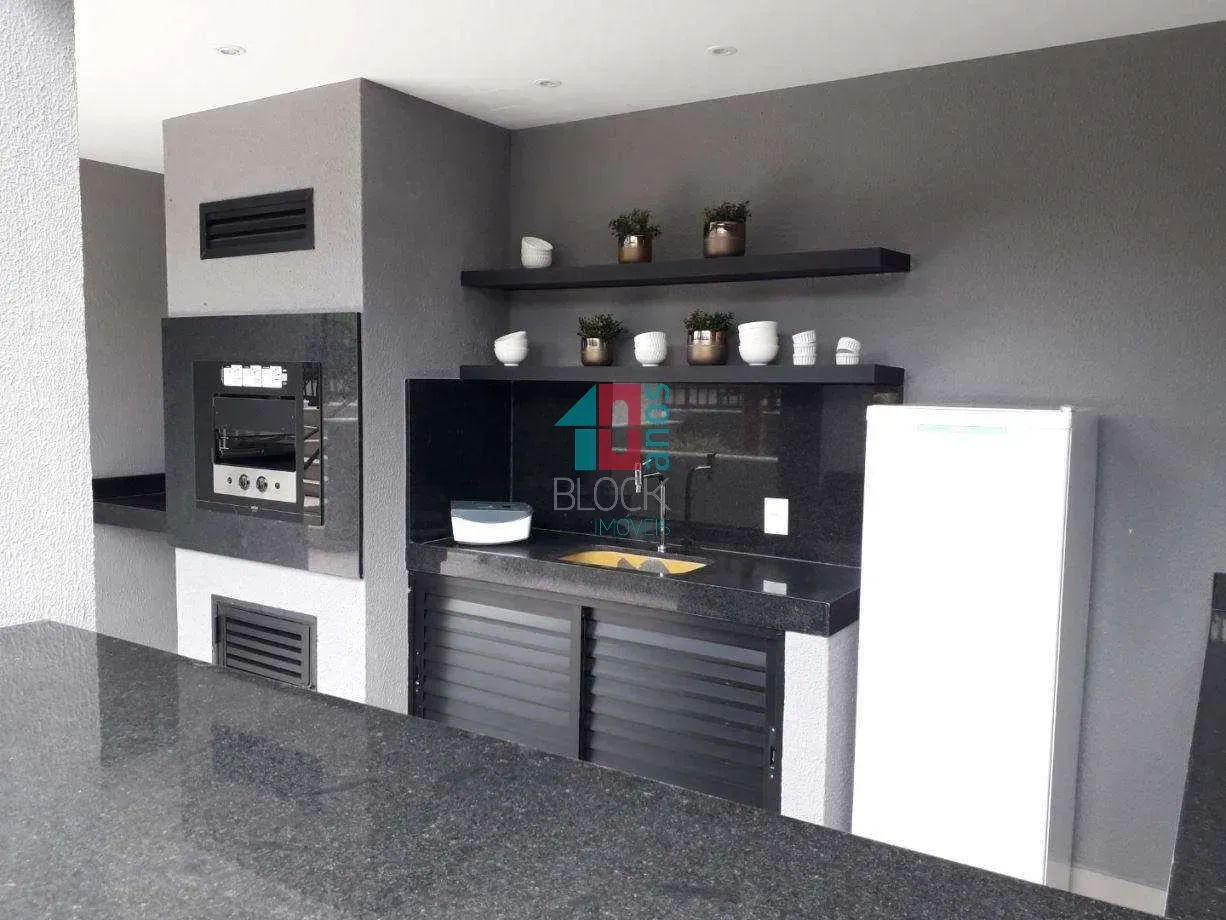 2-bedroom apartment with balcony and 2 bathrooms — photo 39