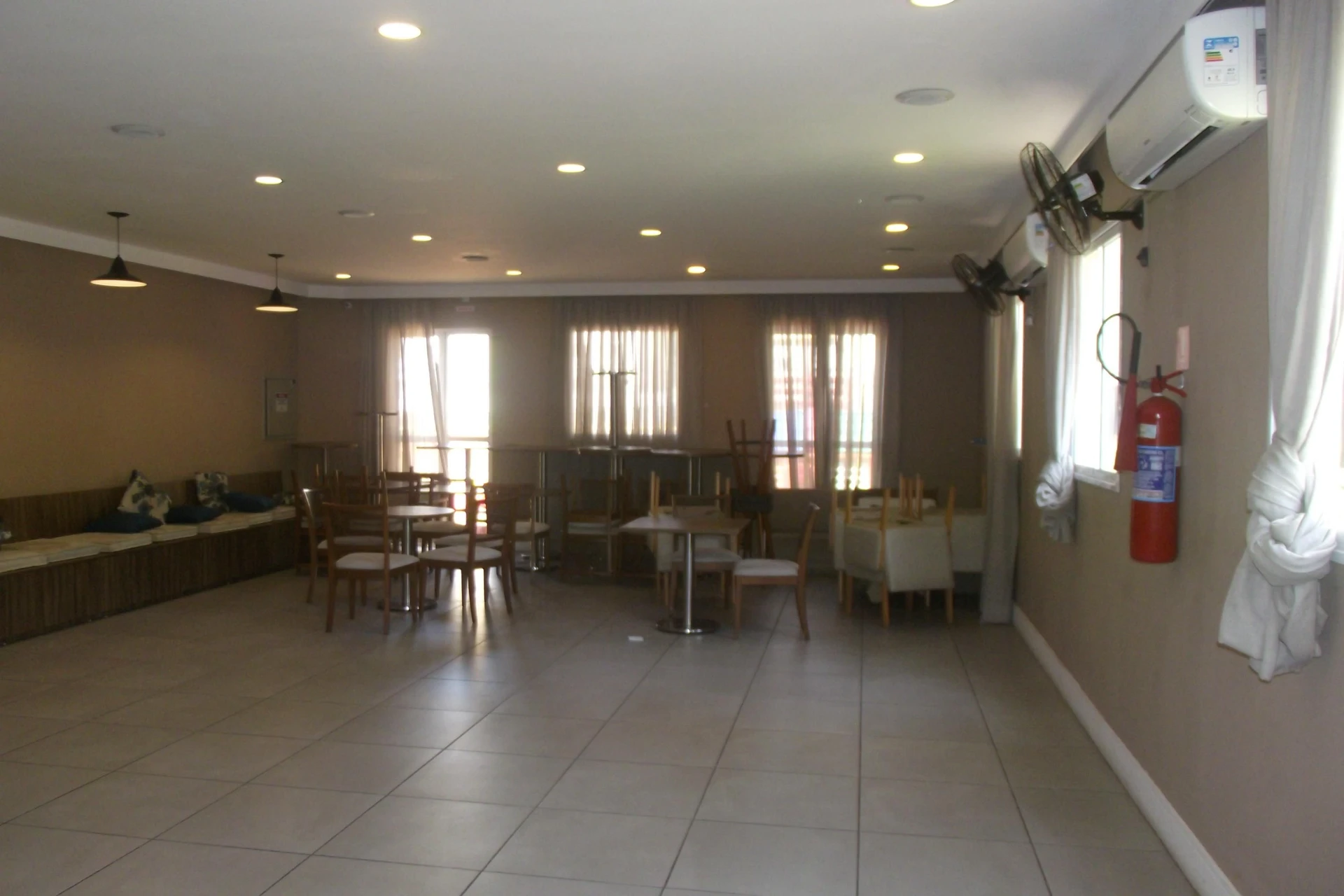 Балкон с грилем и 2 спальни: квартира 47 м² — photo 49