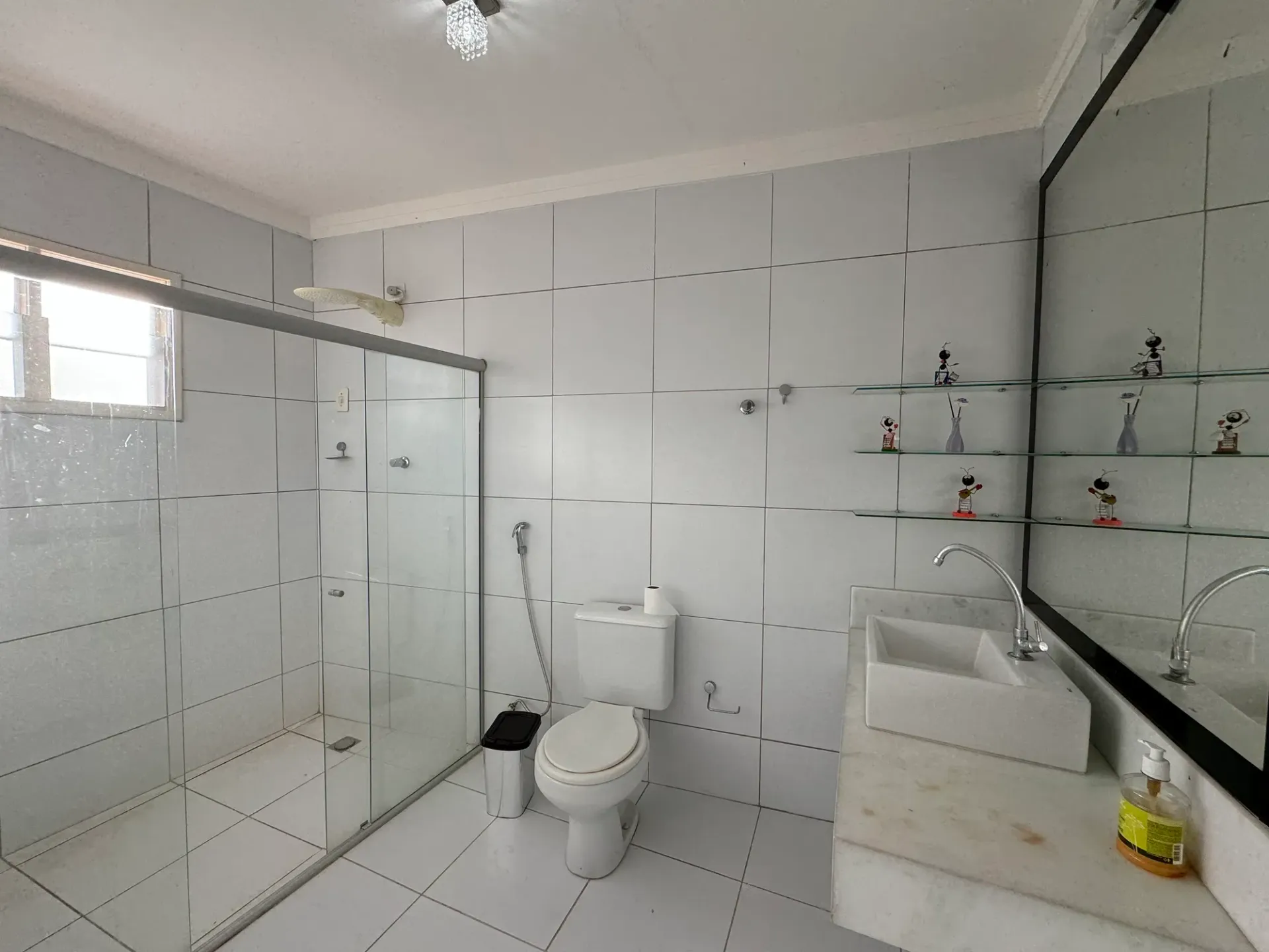 Furnished house with 5 en-suite bedrooms and private garden — photo 15