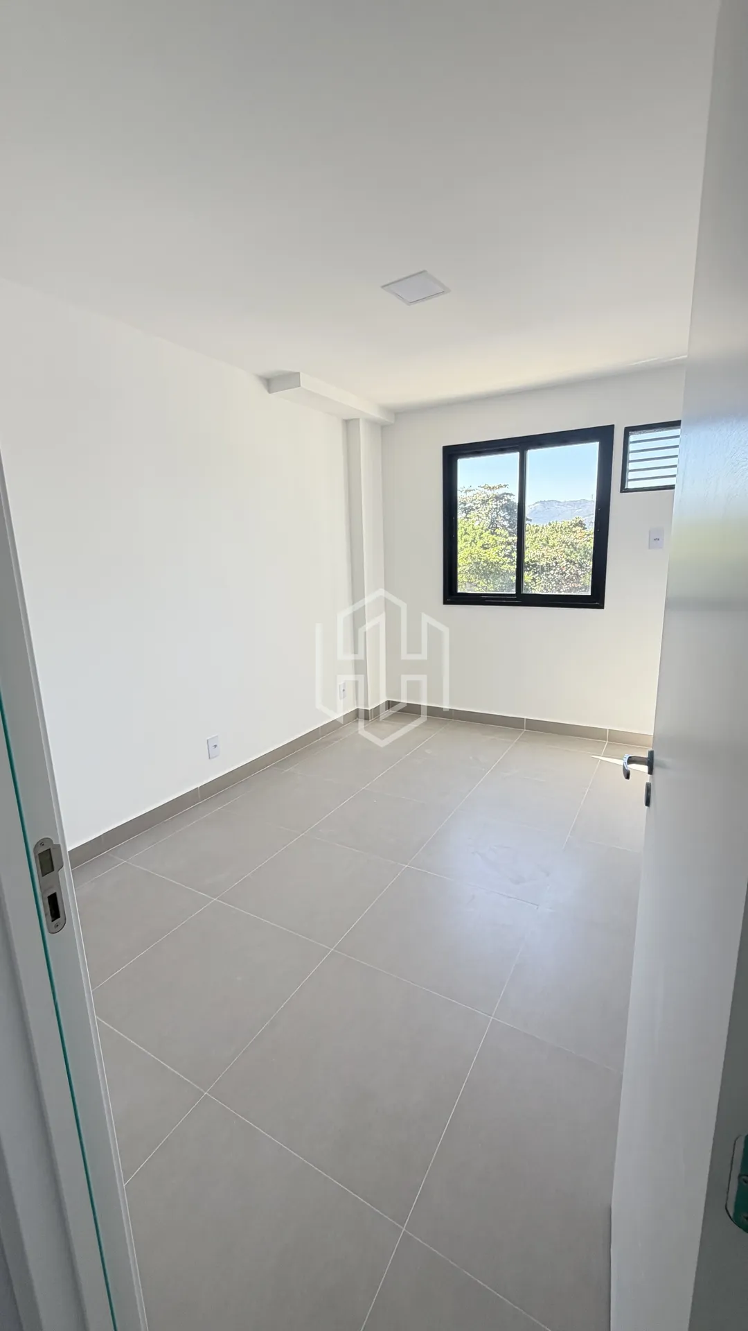 Балкон з грилем та 2 спальні: квартира 59 м² — photo 8