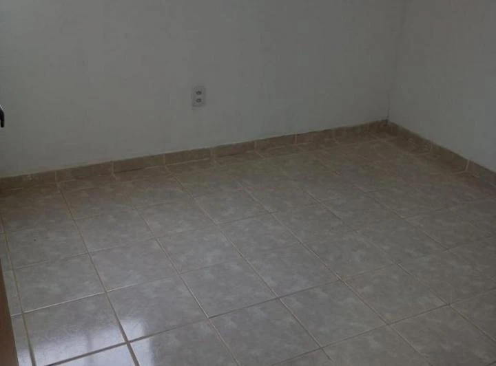 First-floor apartment with 3 bedrooms, 1 en-suite and balcony — photo 7