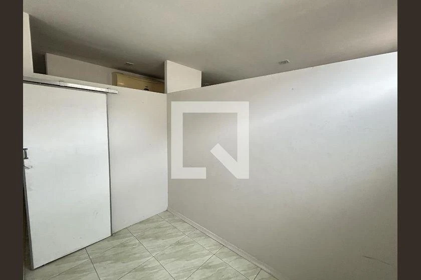 Casa para alugar sem mobília com 4 quartos e 1 banheiro — photo 35