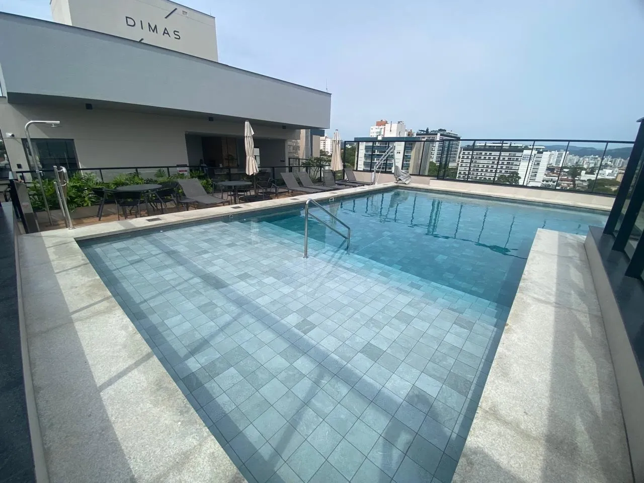 Estudio amueblado de 56 m² con 1 dormitorio y plaza cubierta — photo 41