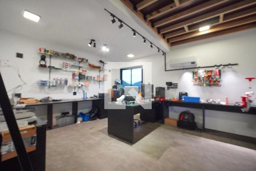 Mountain view in a 5-bedroom house, 330 m² — photo 24