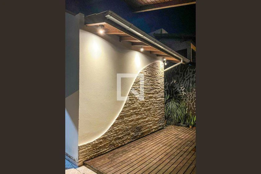 Home office in a 4-bedroom house, 150 m² — photo 13