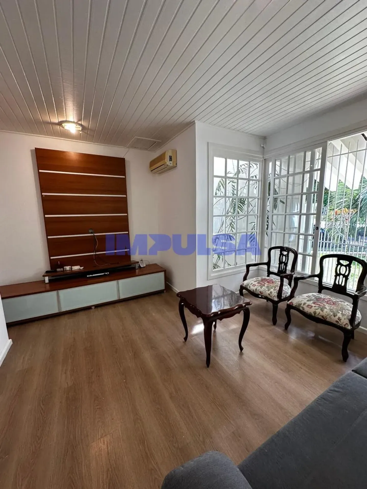 Ванна та 4 спальні: будинок 340 м² — photo 7