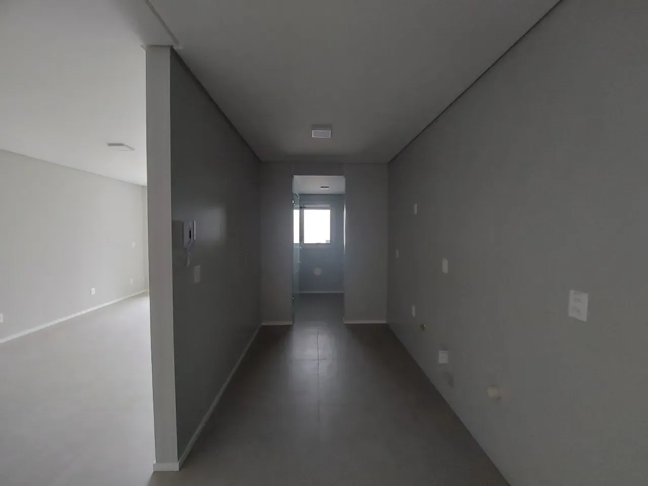 Apartamento de 3 suites con jardín privado y 2 plazas — photo 37