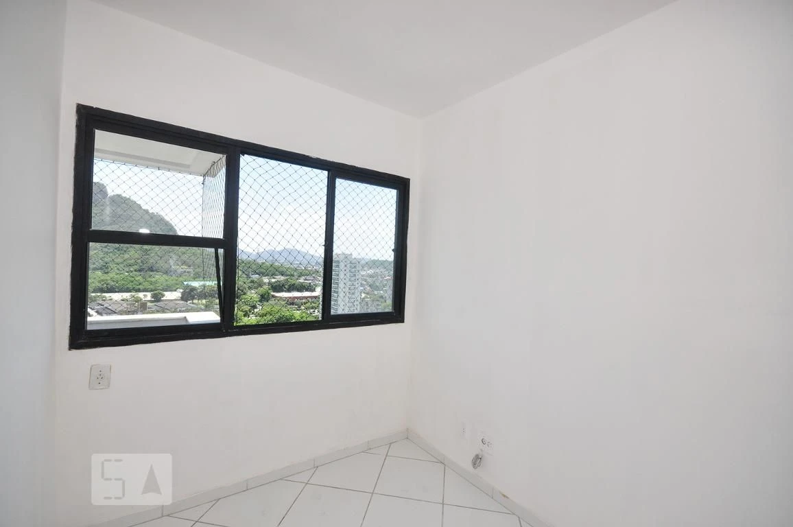 2-bedroom apartment with a mountain view in Rio de Janeiro — photo 32