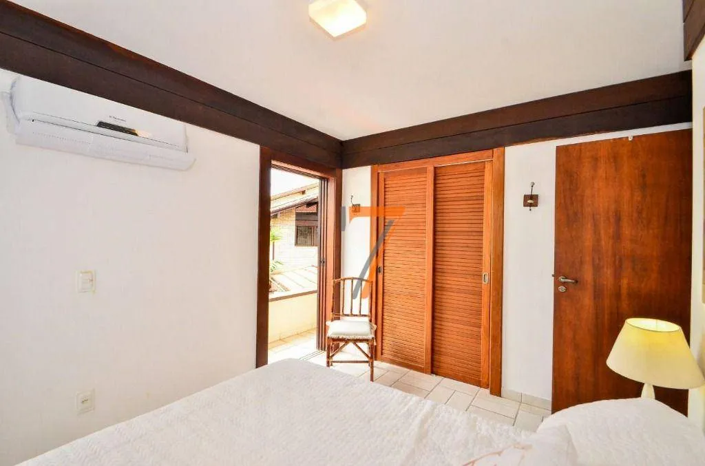 Меблированный дом с 7 спальнями и 450 м² — photo 16