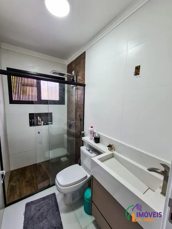 Condominium house with 5 bedrooms and 258 m² — photo 23