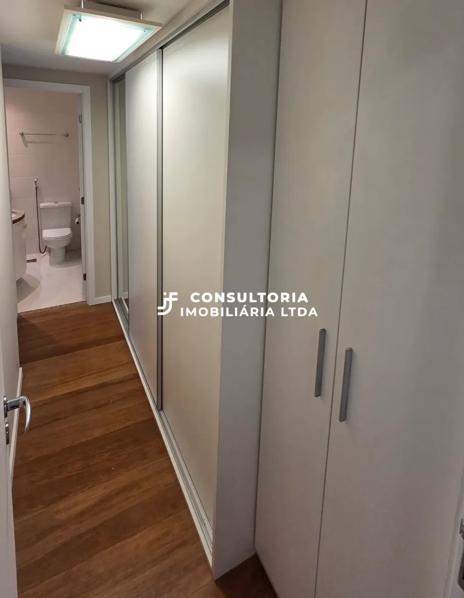 3-bedroom apartment in a building with a sauna — photo 42