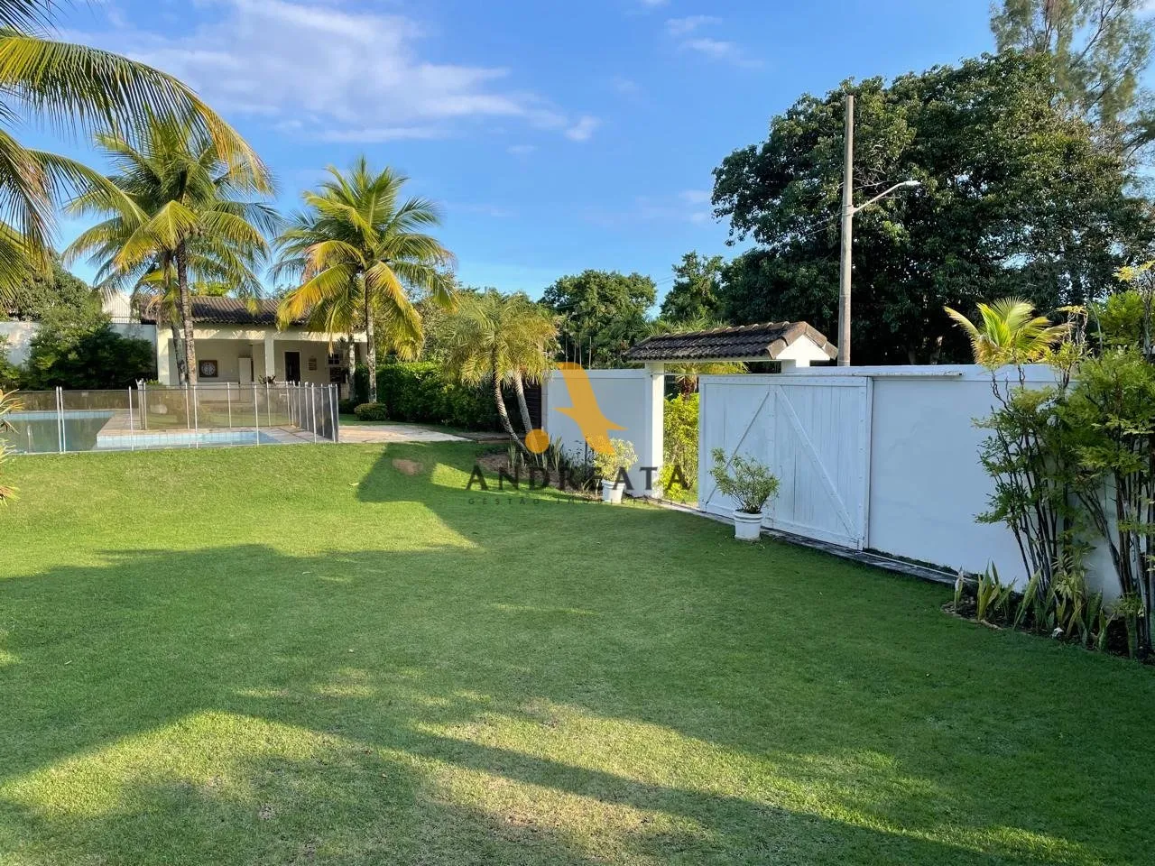 House with 5 bedrooms, shared pool and 754 m² — photo 3