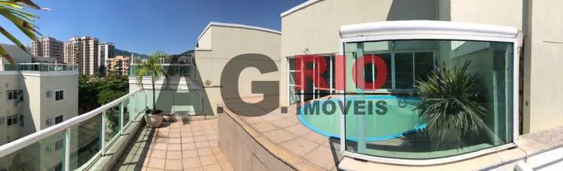 Furnished duplex penthouse with a built-in balcony grill