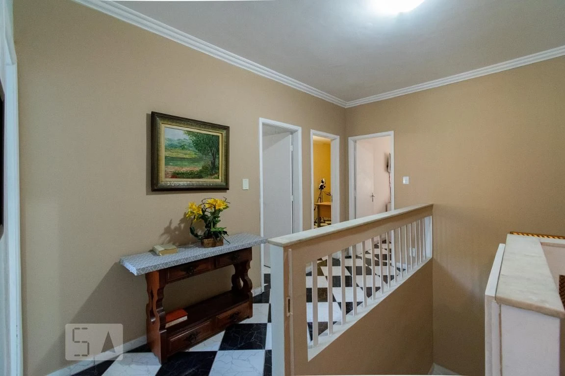 Furnished 4-bedroom house with private garden — photo 67