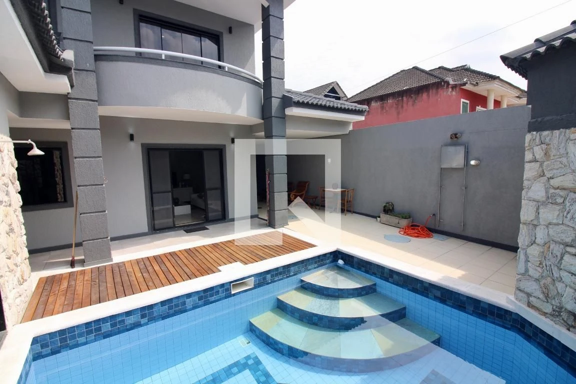 260 m² house with a jacuzzi and a private pool — photo 40