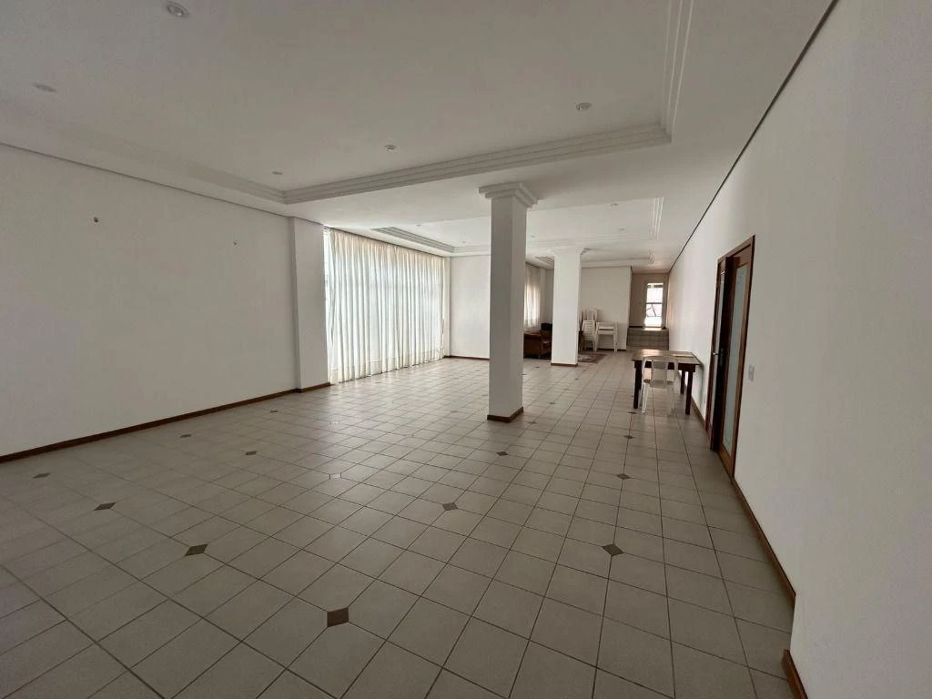 3-bedroom apartment with a home office in Curitiba — photo 6