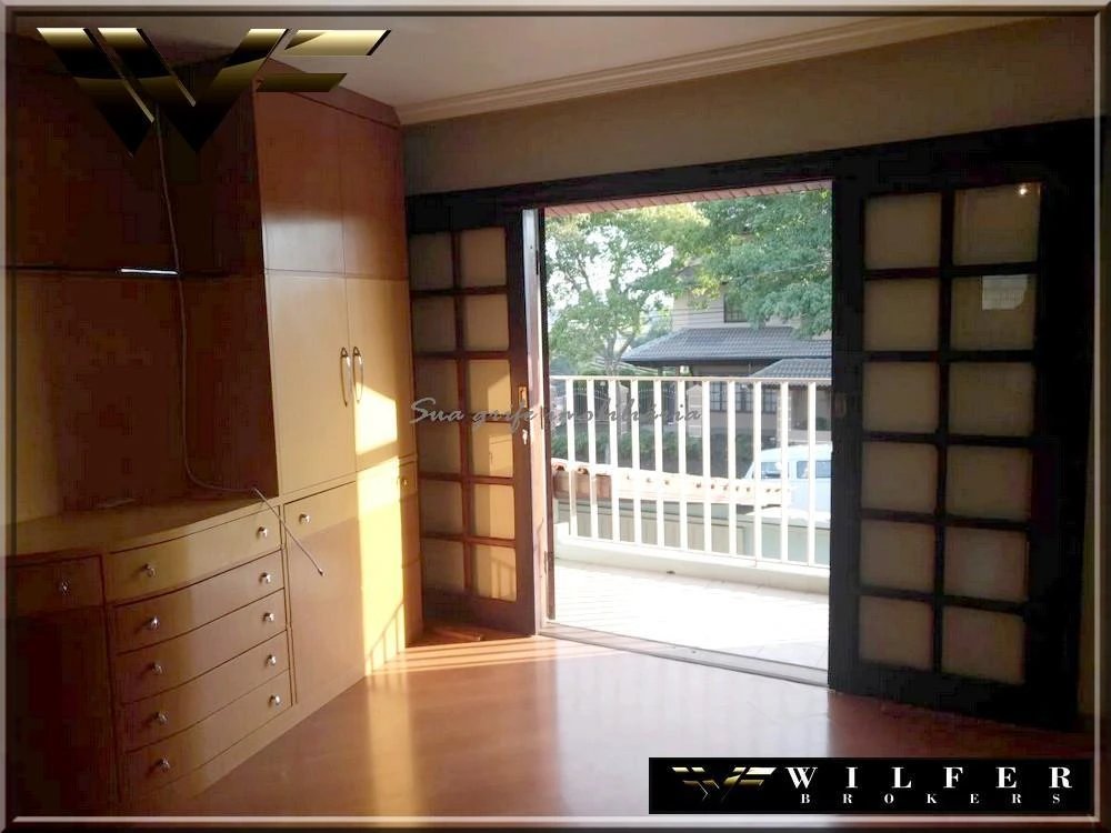 3-bedroom house with a home office in Curitiba