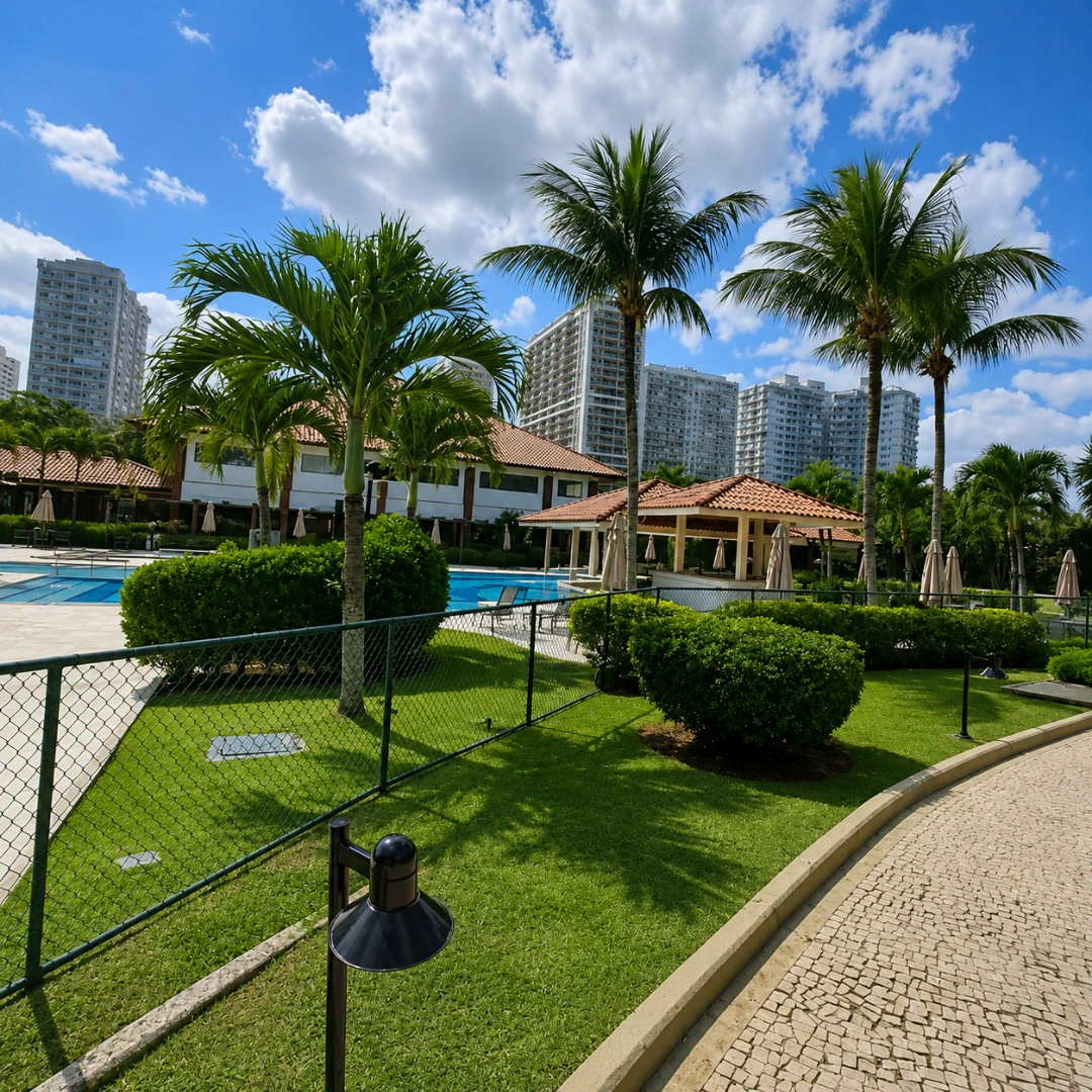 4-bedroom apartment with a glassed-in balcony and 240 m² — photo 3