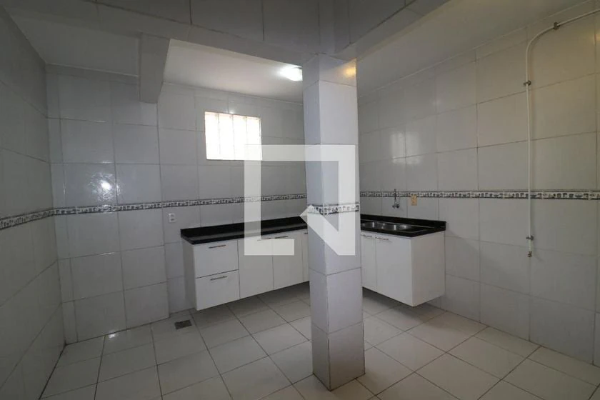 Apartment with 2 bedrooms, 1 bathroom and separate kitchen — photo 13