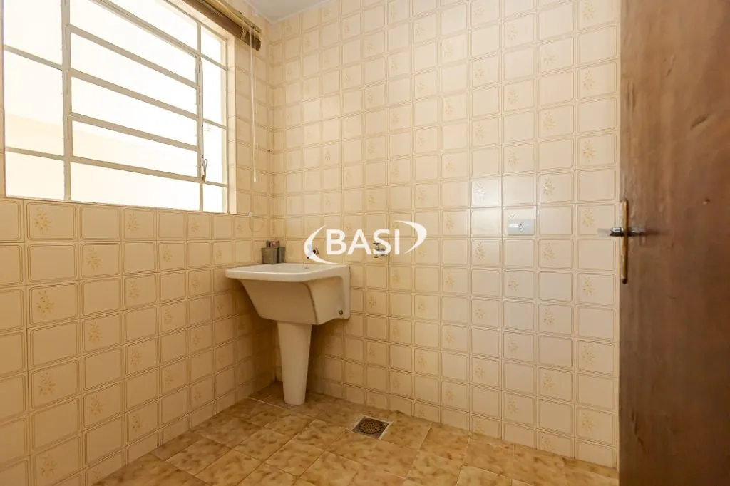 Unfurnished house with 4 bedrooms and 3 bathrooms — photo 87