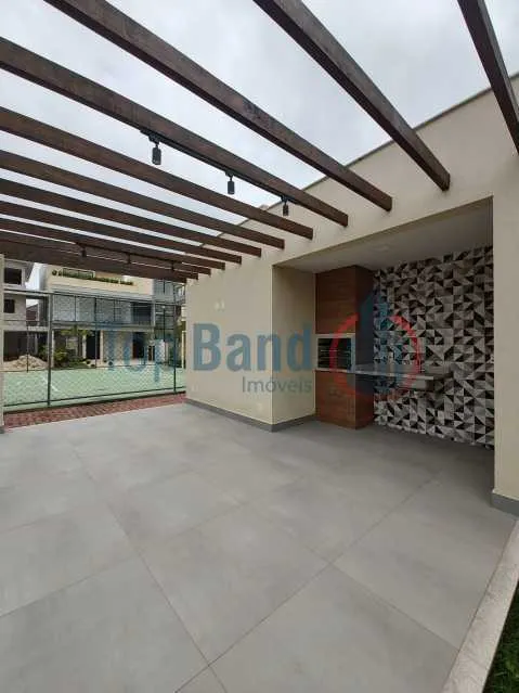 Unfurnished house with 4 bedrooms and 1 bathroom — photo 30