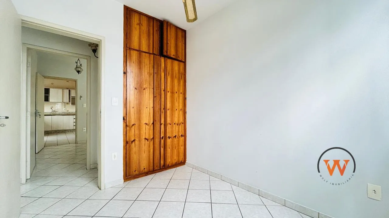 3-bedroom apartment with a separate kitchen and pets — photo 14