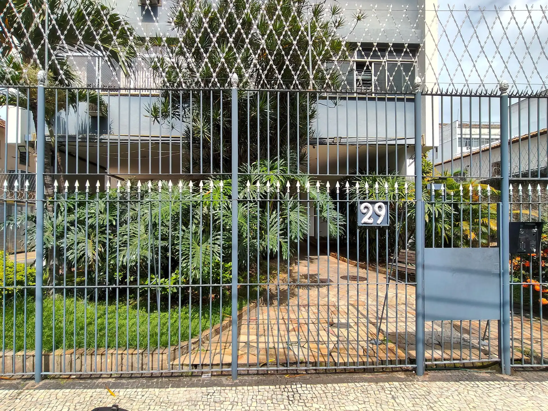 2-bedroom apartment with a mountain view in Rio de Janeiro — photo 52