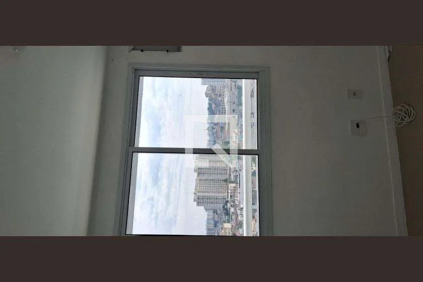 2-bedroom apartment in a building with a gym — photo 10