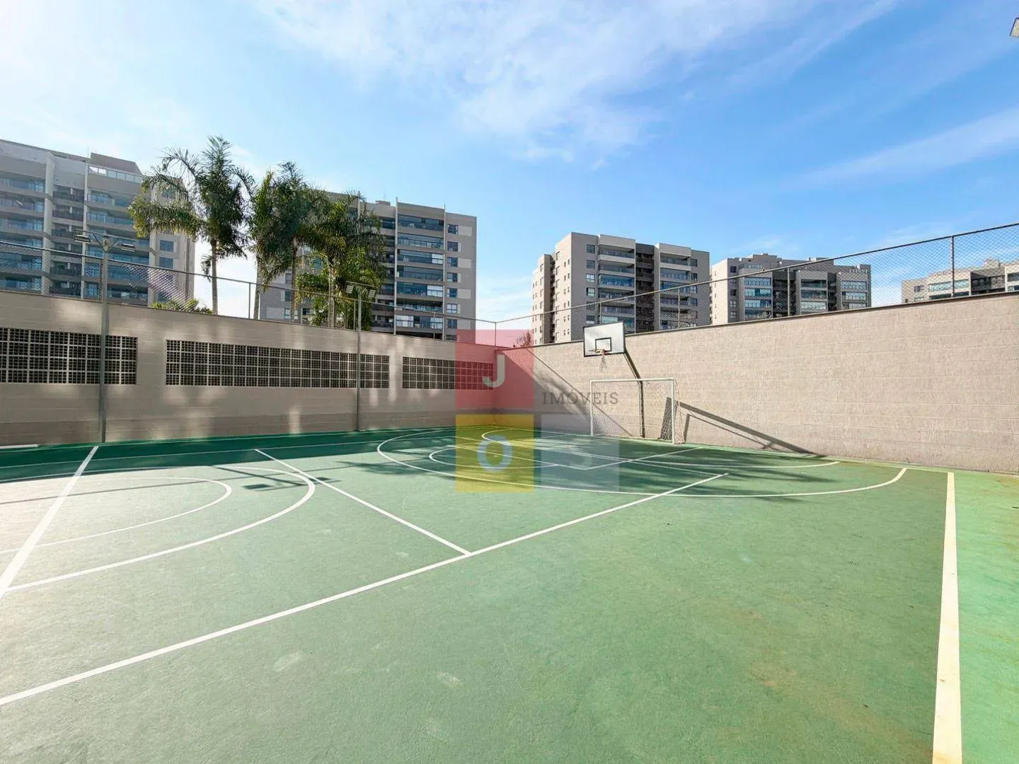 80 m² apartment with 2 bedrooms and a glass balcony — photo 51