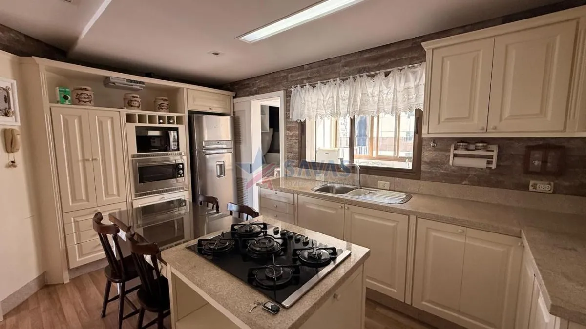Apartamento amueblado con 3 suites y 2 plazas de garaje — photo 9
